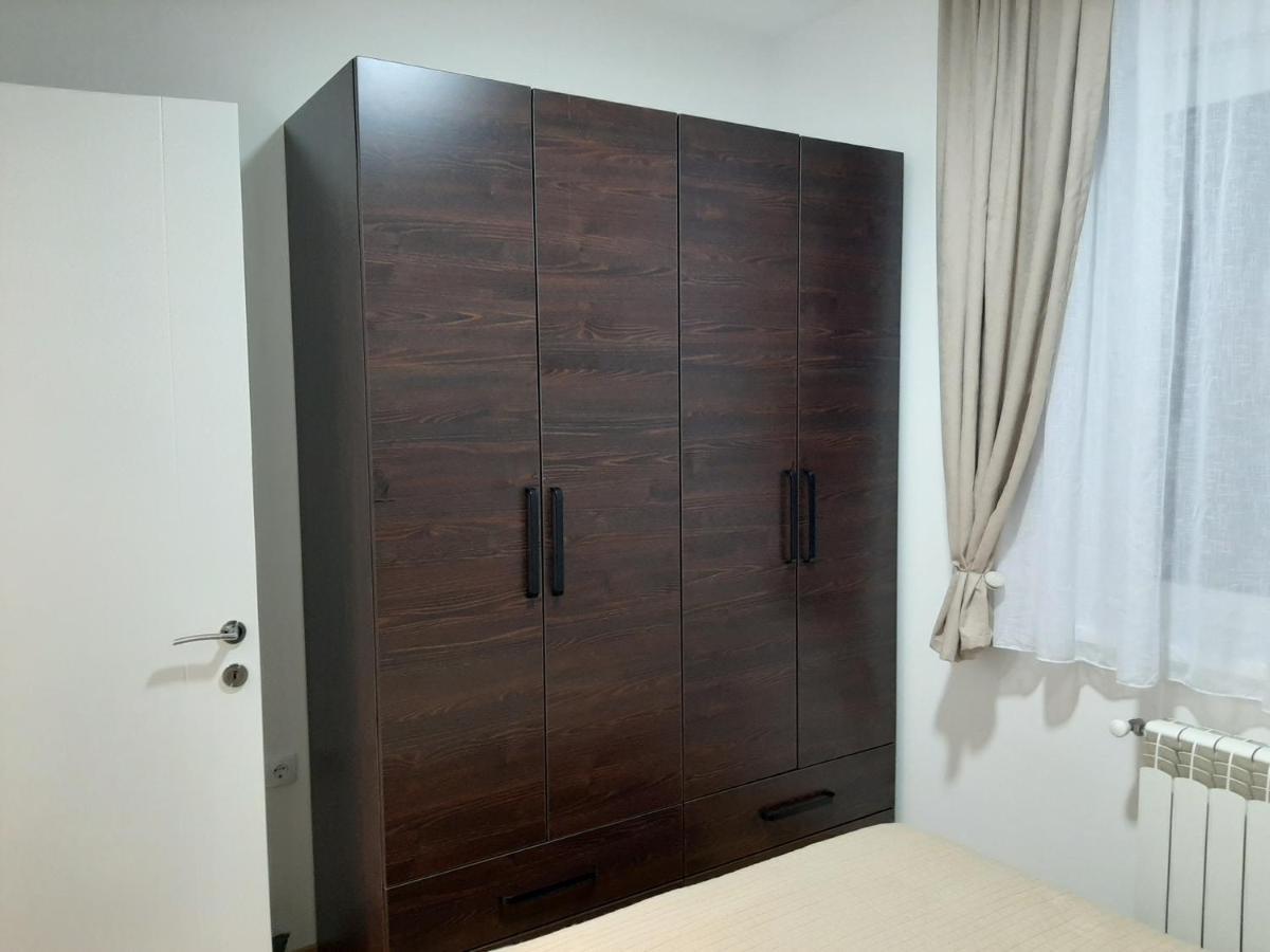 Apartman Viaggio Sremska Mitrovica Exterior foto